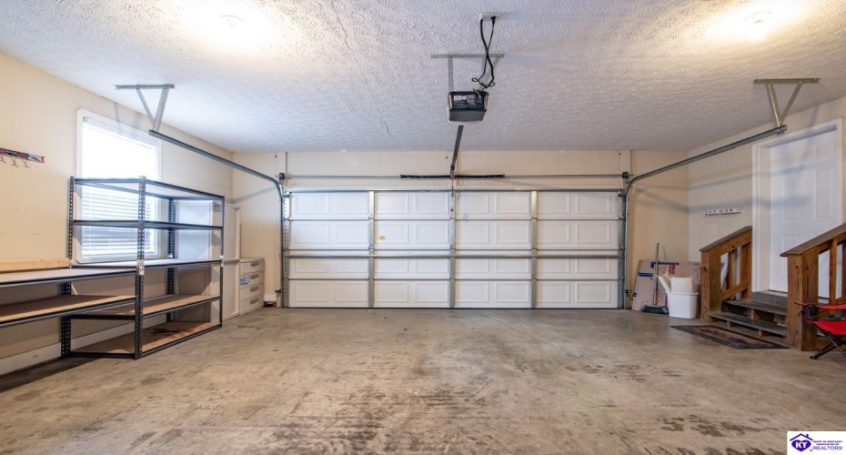 Rembrandt Drive, Elizabethtown, Kentucky 42701, ,3 BathroomsBathrooms,For Sale,Rembrandt Drive,HK24003151