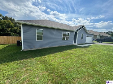 Parkview Shores Road, Scottsville, Kentucky 42764, ,2 BathroomsBathrooms,For Sale,Parkview Shores Road,HK24003167