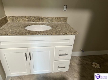 Hunter Lane, Elizabethtown, Kentucky 42701, ,3 BathroomsBathrooms,For Sale,Hunter Lane,HK24003170