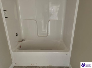 Hunter Lane, Elizabethtown, Kentucky 42701, ,3 BathroomsBathrooms,For Sale,Hunter Lane,HK24003170