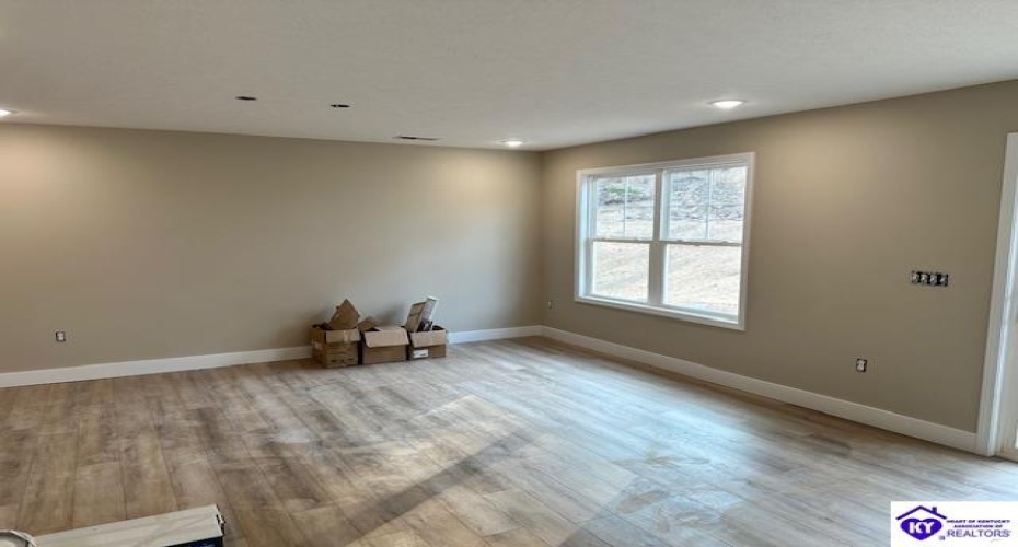 Hunter Lane, Elizabethtown, Kentucky 42701, ,3 BathroomsBathrooms,For Sale,Hunter Lane,HK24003170