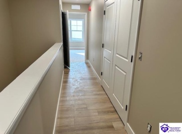 Hunter Lane, Elizabethtown, Kentucky 42701, ,3 BathroomsBathrooms,For Sale,Hunter Lane,HK24003171