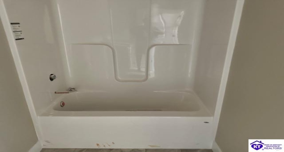 Hunter Lane, Elizabethtown, Kentucky 42701, ,3 BathroomsBathrooms,For Sale,Hunter Lane,HK24003171