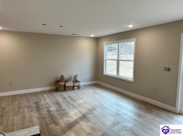 Hunter Lane, Elizabethtown, Kentucky 42701, ,3 BathroomsBathrooms,For Sale,Hunter Lane,HK24003171