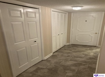 Freeman Green Drive, Elizabethtown, Kentucky 42701, ,2 BathroomsBathrooms,For Sale,Freeman Green Drive,HK24003177