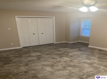 Freeman Green Drive, Elizabethtown, Kentucky 42701, ,2 BathroomsBathrooms,For Sale,Freeman Green Drive,HK24003177