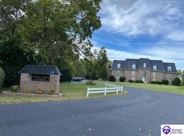 Freeman Green Drive, Elizabethtown, Kentucky 42701, ,2 BathroomsBathrooms,For Sale,Freeman Green Drive,HK24003177