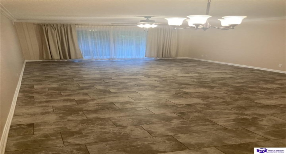 Freeman Green Drive, Elizabethtown, Kentucky 42701, ,2 BathroomsBathrooms,For Sale,Freeman Green Drive,HK24003177