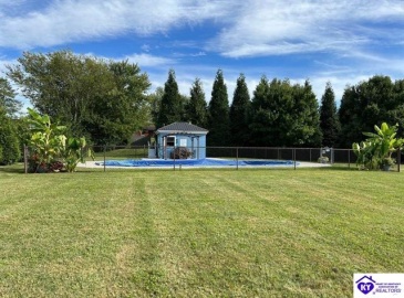 Freeman Green Drive, Elizabethtown, Kentucky 42701, ,2 BathroomsBathrooms,For Sale,Freeman Green Drive,HK24003177