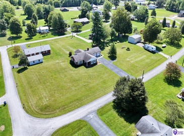 Rogers Drive, Magnolia, Kentucky 42757, ,2 BathroomsBathrooms,For Sale,Rogers Drive,HK24003189