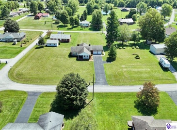 Rogers Drive, Magnolia, Kentucky 42757, ,2 BathroomsBathrooms,For Sale,Rogers Drive,HK24003189