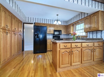 Rogers Drive, Magnolia, Kentucky 42757, ,2 BathroomsBathrooms,For Sale,Rogers Drive,HK24003189