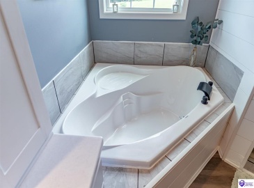 Ashcraft Road, Brandenburg, Kentucky 40108, ,3 BathroomsBathrooms,For Sale,Ashcraft Road,HK24003192