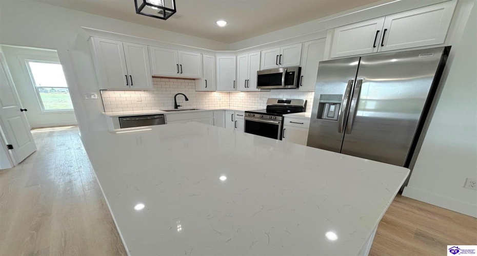 Martha Miles Ct, Brandenburg, Kentucky 40108, ,2 BathroomsBathrooms,For Sale,Martha Miles Ct,HK24003198