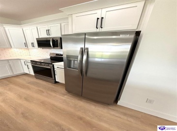 Martha Miles Ct, Brandenburg, Kentucky 40108, ,2 BathroomsBathrooms,For Sale,Martha Miles Ct,HK24003198