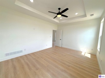 Martha Miles Ct, Brandenburg, Kentucky 40108, ,2 BathroomsBathrooms,For Sale,Martha Miles Ct,HK24003198