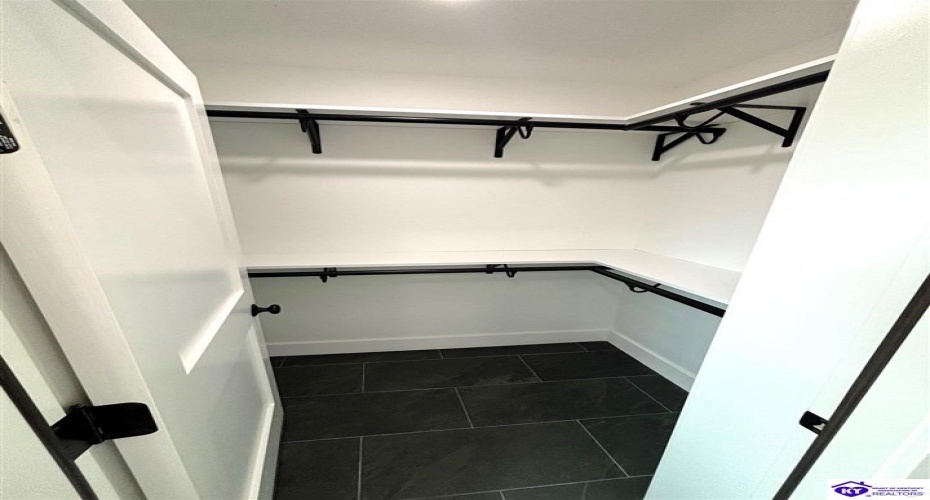 Martha Miles Ct, Brandenburg, Kentucky 40108, ,2 BathroomsBathrooms,For Sale,Martha Miles Ct,HK24003198