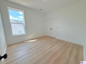 Martha Miles Ct, Brandenburg, Kentucky 40108, ,2 BathroomsBathrooms,For Sale,Martha Miles Ct,HK24003198