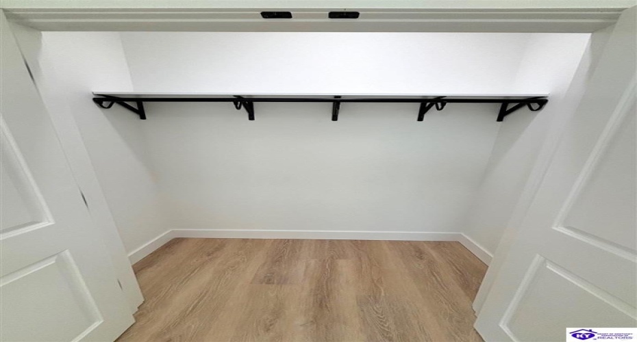 Martha Miles Ct, Brandenburg, Kentucky 40108, ,2 BathroomsBathrooms,For Sale,Martha Miles Ct,HK24003198