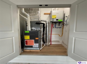 Martha Miles Ct, Brandenburg, Kentucky 40108, ,2 BathroomsBathrooms,For Sale,Martha Miles Ct,HK24003198