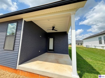 Martha Miles Ct, Brandenburg, Kentucky 40108, ,2 BathroomsBathrooms,For Sale,Martha Miles Ct,HK24003198