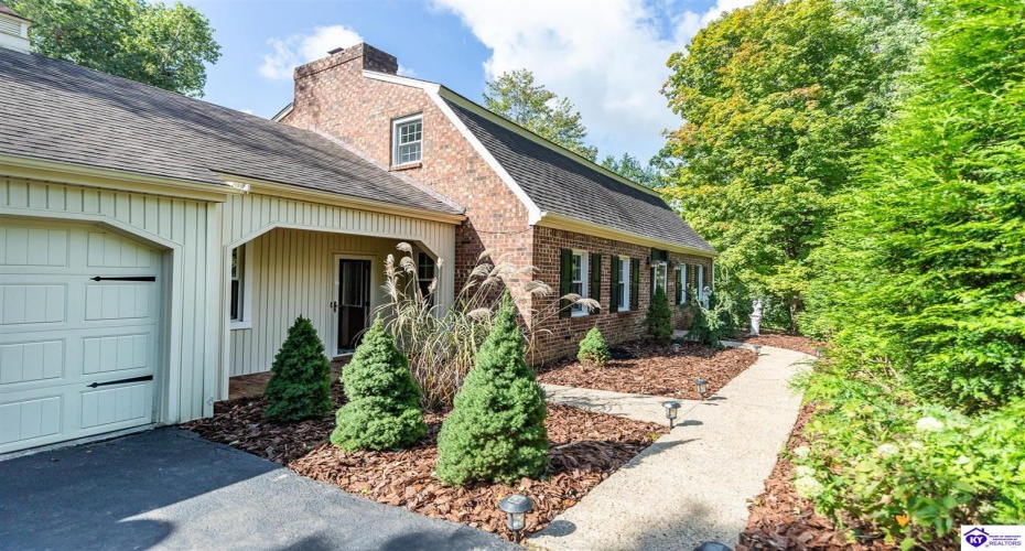 Mayapple Lane, Elizabethtown, Kentucky 42701, ,3 BathroomsBathrooms,For Sale,Mayapple Lane,HK24003215