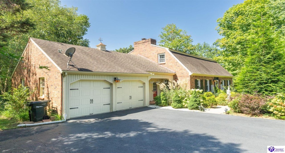 Mayapple Lane, Elizabethtown, Kentucky 42701, ,3 BathroomsBathrooms,For Sale,Mayapple Lane,HK24003215