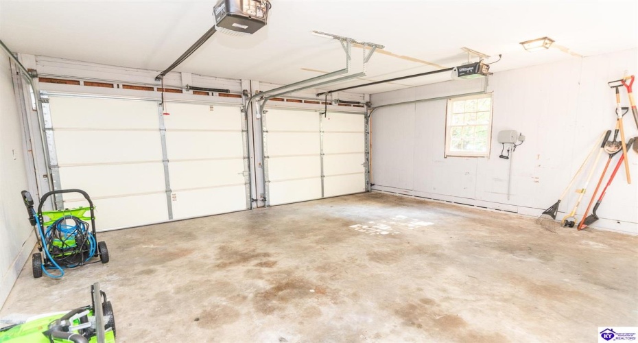 Mayapple Lane, Elizabethtown, Kentucky 42701, ,3 BathroomsBathrooms,For Sale,Mayapple Lane,HK24003215