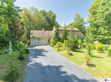 Mayapple Lane, Elizabethtown, Kentucky 42701, ,3 BathroomsBathrooms,For Sale,Mayapple Lane,HK24003215 Mayapple Lane, Elizabethtown, Kentucky 42701, ,3 BathroomsBathrooms,For Sale,Mayapple Lane,HK24003215