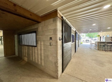 Lower River Road, Louisville, Kentucky 40272, ,2 BathroomsBathrooms,For Sale,Lower River Road,HK24003216 Lower River Road, Louisville, Kentucky 40272, ,2 BathroomsBathrooms,For Sale,Lower River Road,HK24003216