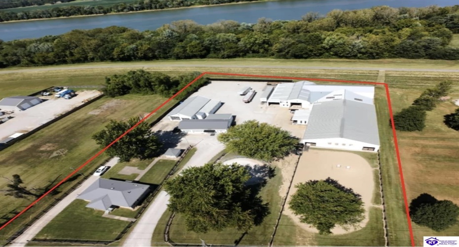 Lower River Road, Louisville, Kentucky 40272, ,2 BathroomsBathrooms,For Sale,Lower River Road,HK24003216