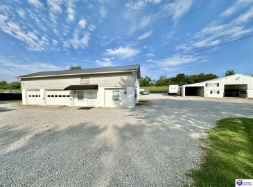 Lower River Road, Louisville, Kentucky 40272, ,2 BathroomsBathrooms,For Sale,Lower River Road,HK24003216 Lower River Road, Louisville, Kentucky 40272, ,2 BathroomsBathrooms,For Sale,Lower River Road,HK24003216