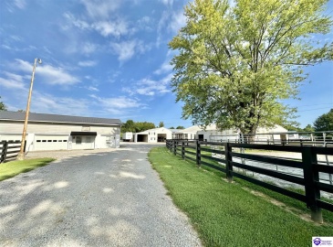 Lower River Road, Louisville, Kentucky 40272, ,2 BathroomsBathrooms,For Sale,Lower River Road,HK24003216 Lower River Road, Louisville, Kentucky 40272, ,2 BathroomsBathrooms,For Sale,Lower River Road,HK24003216