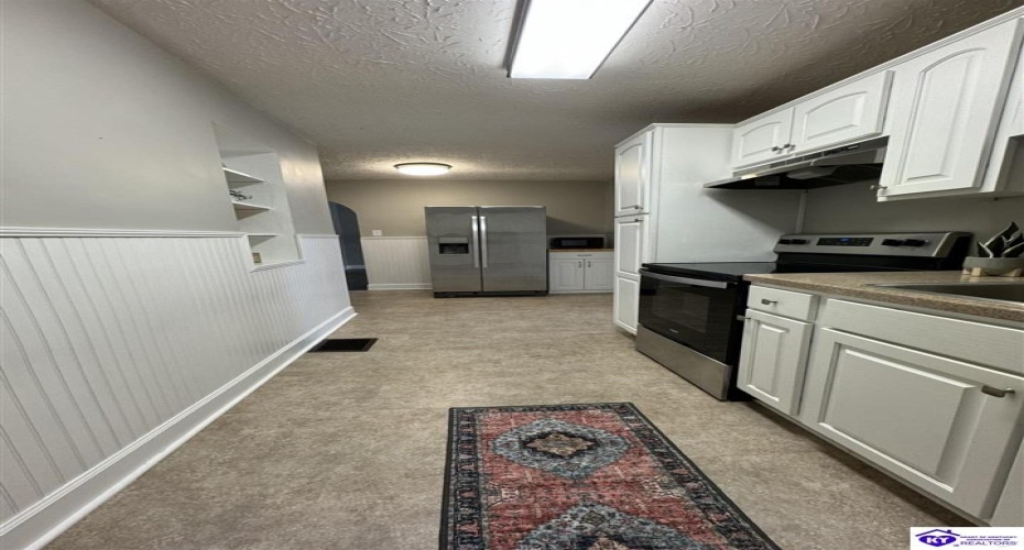 Peachtree Street, Elizabethtown, Kentucky 42701, ,2 BathroomsBathrooms,For Sale,Peachtree Street,HK24003222