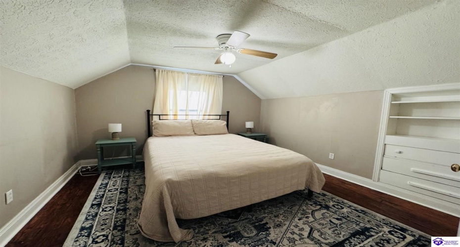 Churchill Court, Elizabethtown, Kentucky 42701, ,2 BathroomsBathrooms,For Sale,Churchill Court,HK24003226