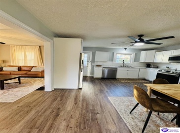 Churchill Court, Elizabethtown, Kentucky 42701, ,2 BathroomsBathrooms,For Sale,Churchill Court,HK24003226 Churchill Court, Elizabethtown, Kentucky 42701, ,2 BathroomsBathrooms,For Sale,Churchill Court,HK24003226