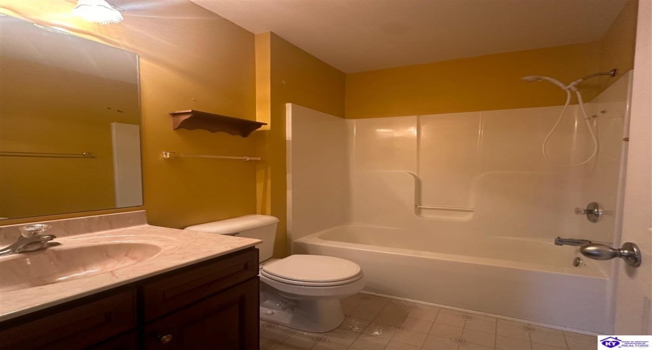 Jenkins Road, Rineyville, Kentucky 40162, ,3 BathroomsBathrooms,For Sale,Jenkins Road,HK24003227