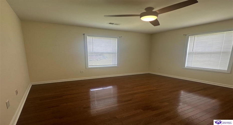 Jenkins Road, Rineyville, Kentucky 40162, ,3 BathroomsBathrooms,For Sale,Jenkins Road,HK24003227