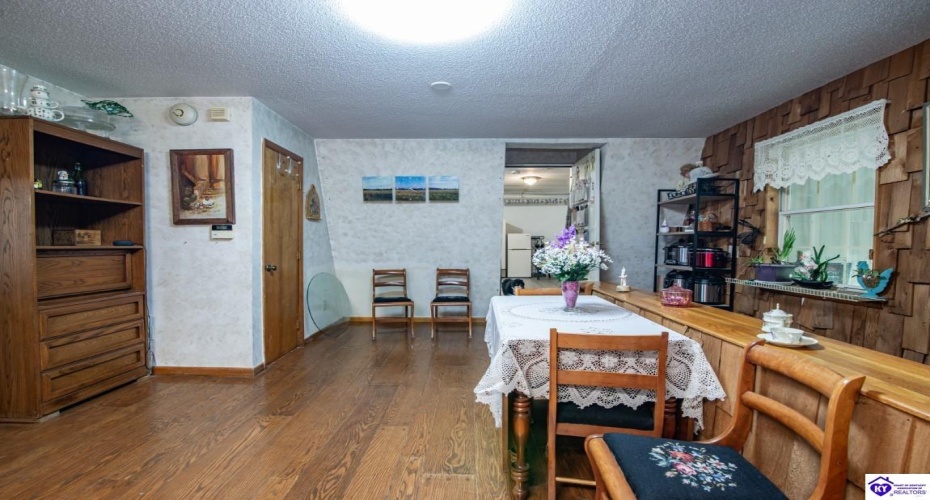 Berrytown Road, Rineyville, Kentucky 40162, ,3 BathroomsBathrooms,For Sale,Berrytown Road,HK23003433