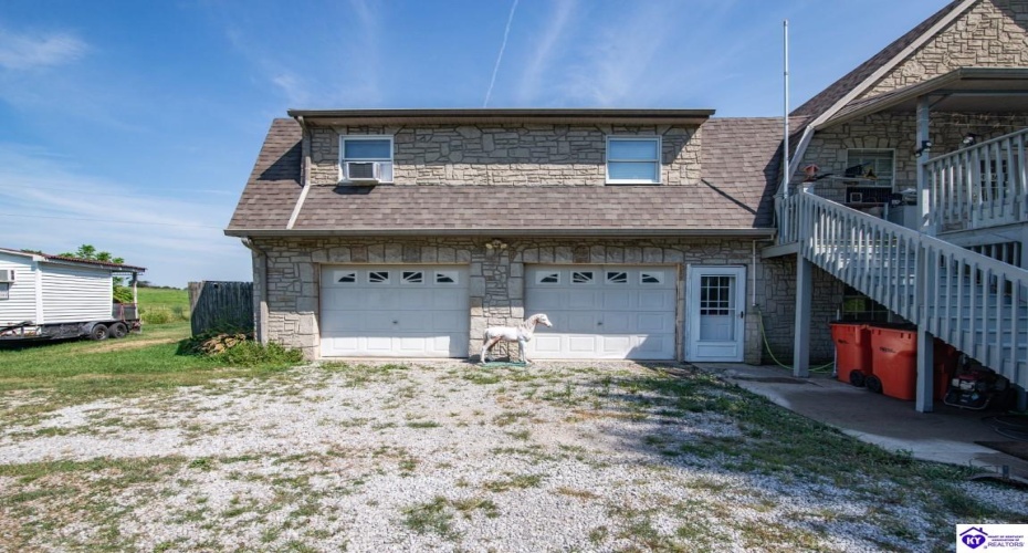 Berrytown Road, Rineyville, Kentucky 40162, ,3 BathroomsBathrooms,For Sale,Berrytown Road,HK23003433