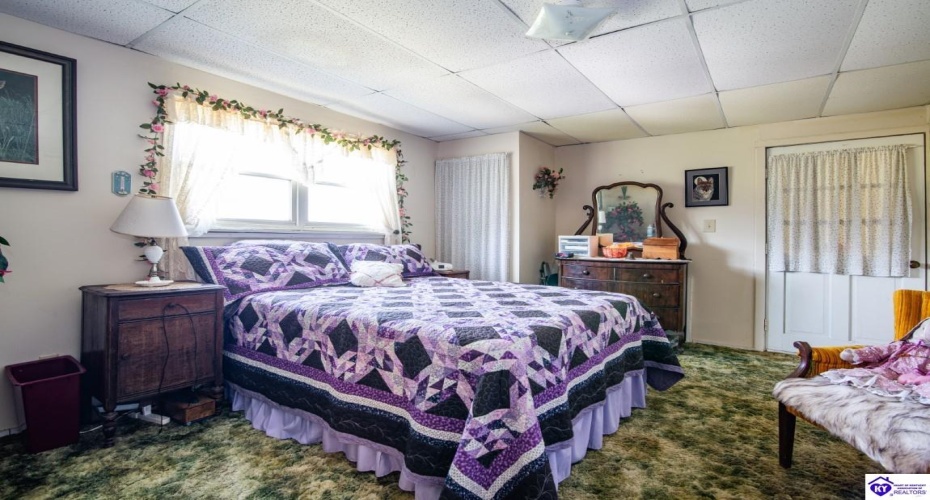 Berrytown Road, Rineyville, Kentucky 40162, ,3 BathroomsBathrooms,For Sale,Berrytown Road,HK23003433