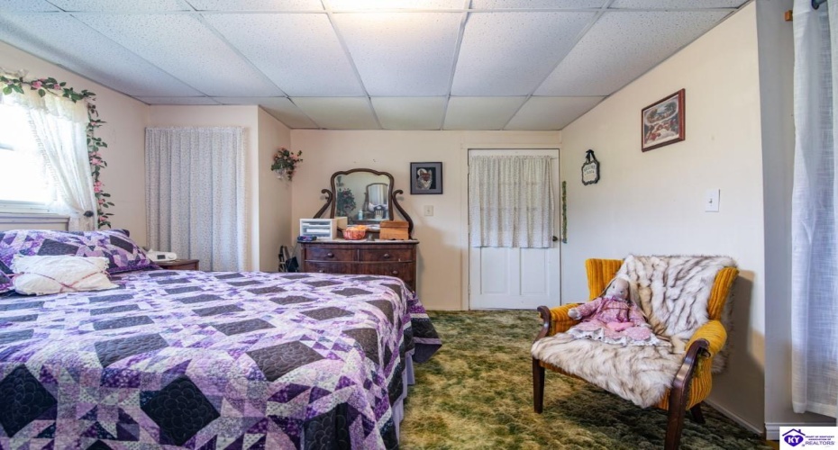 Berrytown Road, Rineyville, Kentucky 40162, ,3 BathroomsBathrooms,For Sale,Berrytown Road,HK23003433