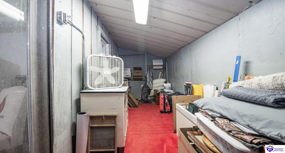 Berrytown Road, Rineyville, Kentucky 40162, ,3 BathroomsBathrooms,For Sale,Berrytown Road,HK23003433