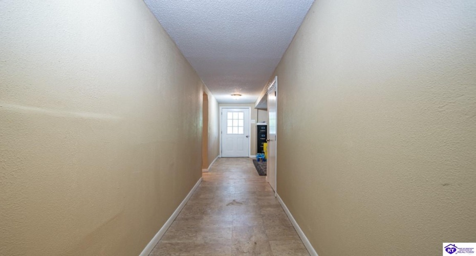 Berrytown Road, Rineyville, Kentucky 40162, ,3 BathroomsBathrooms,For Sale,Berrytown Road,HK23003433