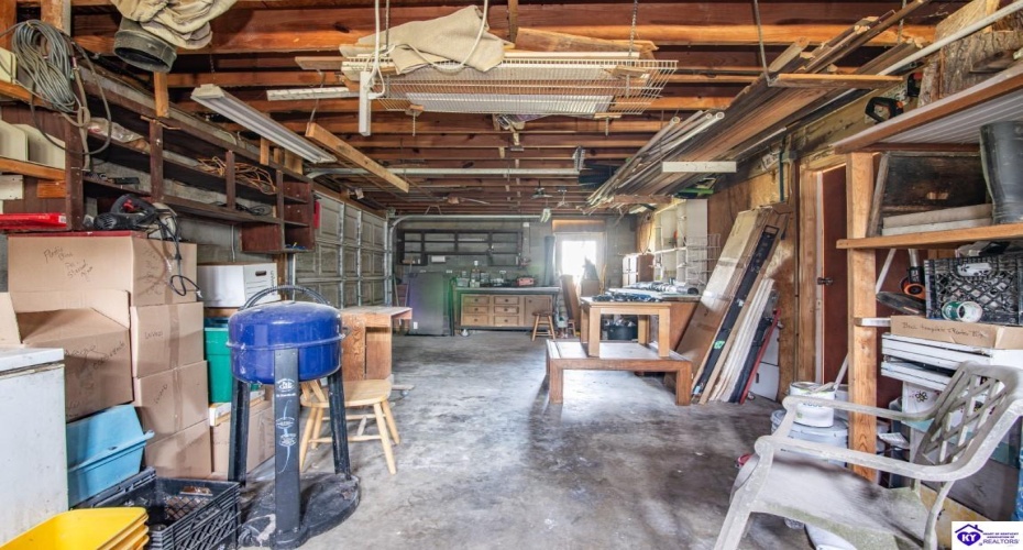 Berrytown Road, Rineyville, Kentucky 40162, ,3 BathroomsBathrooms,For Sale,Berrytown Road,HK23003433