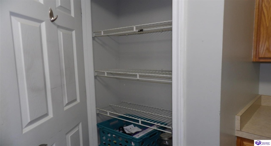 Skyline Drive, Radcliff, Kentucky 40160-0000, ,4 BathroomsBathrooms,For Sale,Skyline Drive,HK24003229