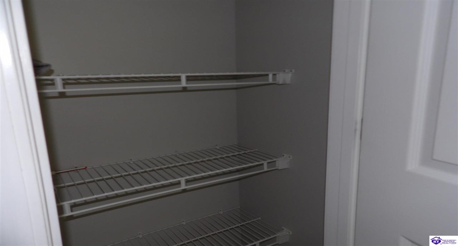 Skyline Drive, Radcliff, Kentucky 40160-0000, ,4 BathroomsBathrooms,For Sale,Skyline Drive,HK24003229