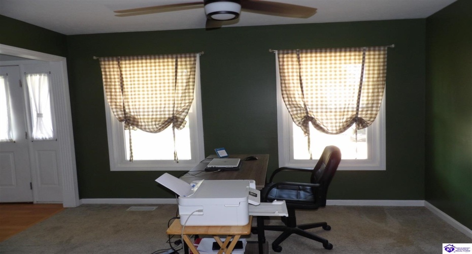 Skyline Drive, Radcliff, Kentucky 40160-0000, ,4 BathroomsBathrooms,For Sale,Skyline Drive,HK24003229