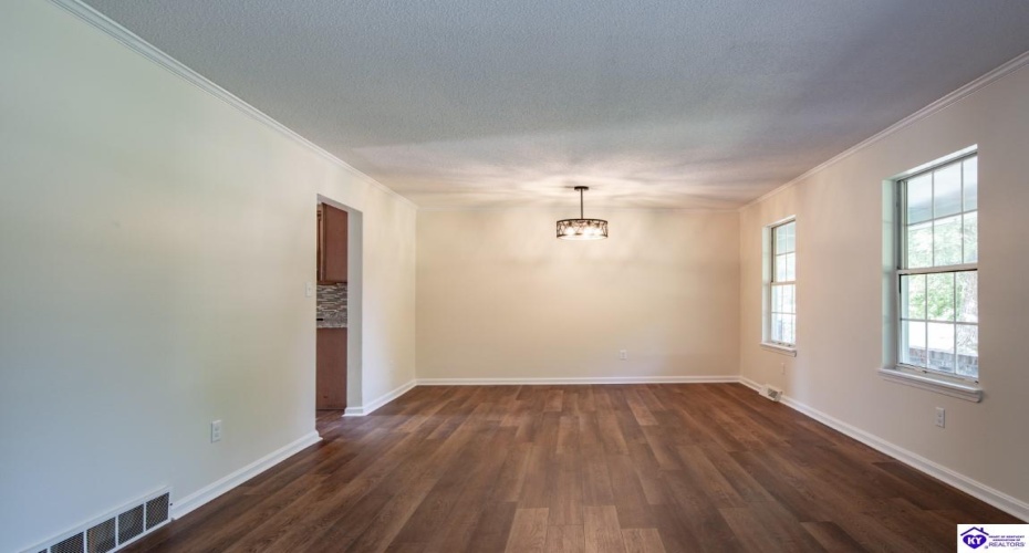 Johnstown Road, Elizabethtown, Kentucky 42701, ,2 BathroomsBathrooms,For Sale,Johnstown Road,HK24003233 Johnstown Road, Elizabethtown, Kentucky 42701, ,2 BathroomsBathrooms,For Sale,Johnstown Road,HK24003233