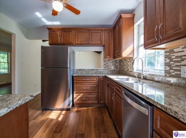 Johnstown Road, Elizabethtown, Kentucky 42701, ,2 BathroomsBathrooms,For Sale,Johnstown Road,HK24003233 Johnstown Road, Elizabethtown, Kentucky 42701, ,2 BathroomsBathrooms,For Sale,Johnstown Road,HK24003233